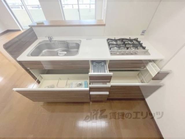 キッチン　下部収納