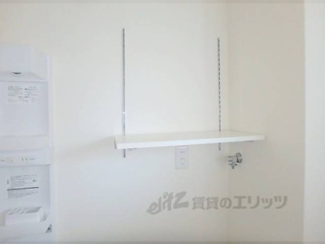 洗濯機置き場上棚