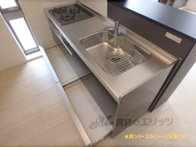 キッチン　キッチン下部収納