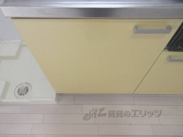 キッチン　下部収納