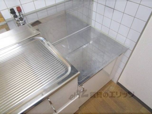 キッチン　コンロ置き場