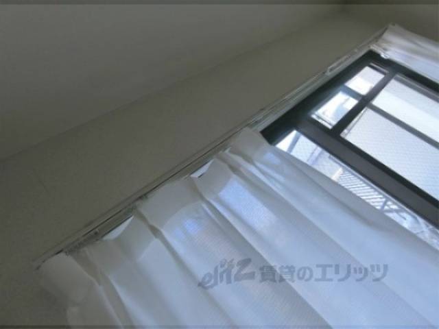 カーテンレール