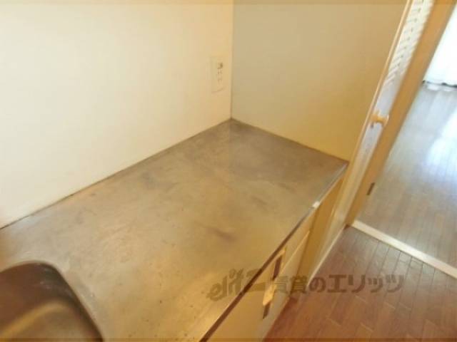 キッチン　コンロ置場