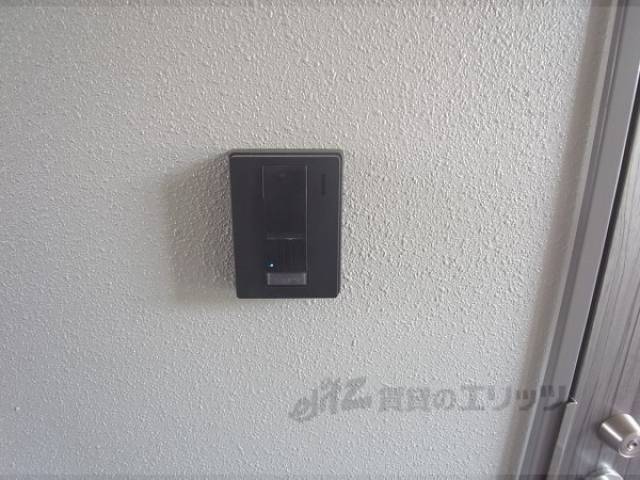 玄関　インターホン