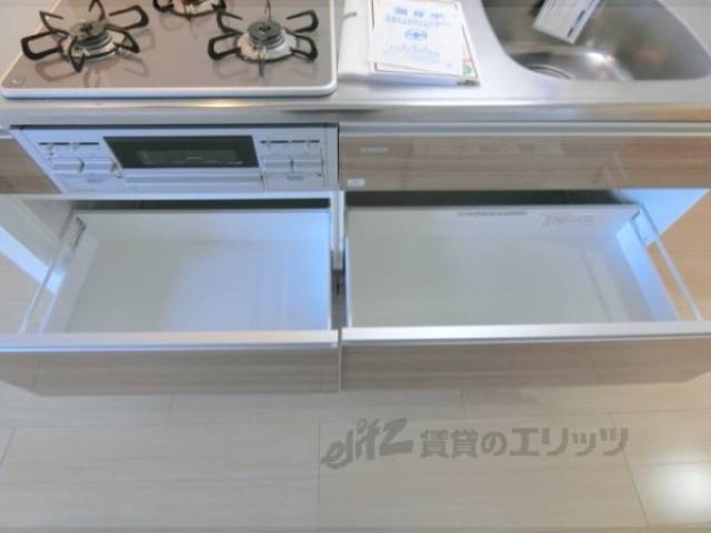 キッチン　下収納
