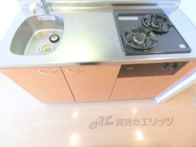 キッチン　収納下部