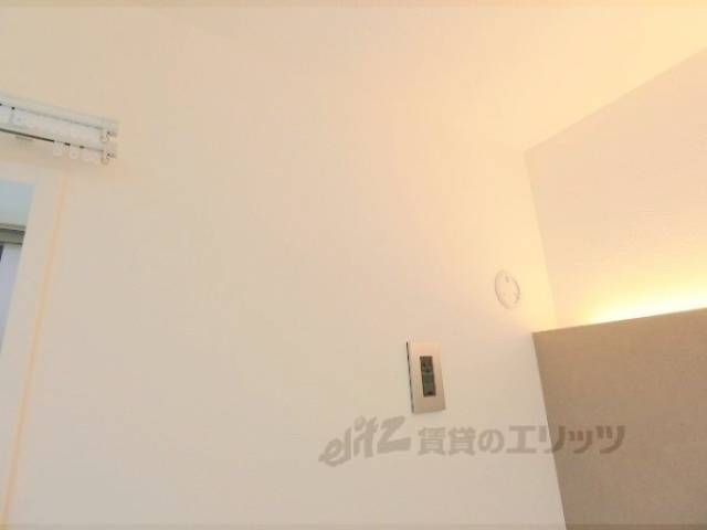 洋室　エアコン設置位置