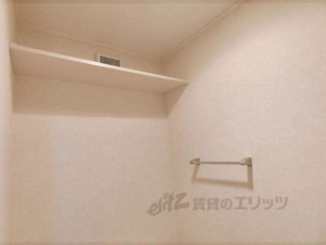 トイレ　収納