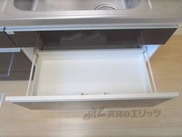 キッチン　下部収納