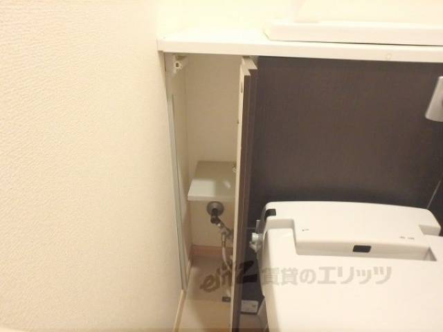トイレ　収納