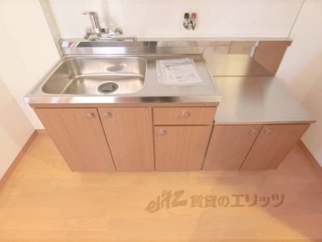キッチン　収納下部