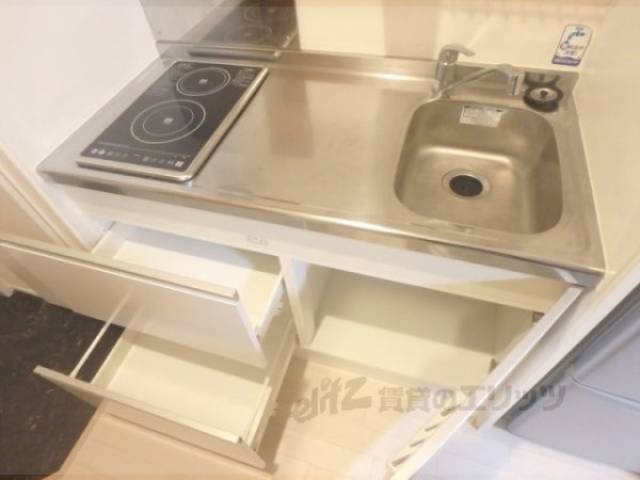 キッチン　キッチン下部収納