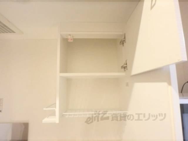 キッチン　キッチン上部棚