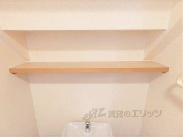 トイレ　棚
