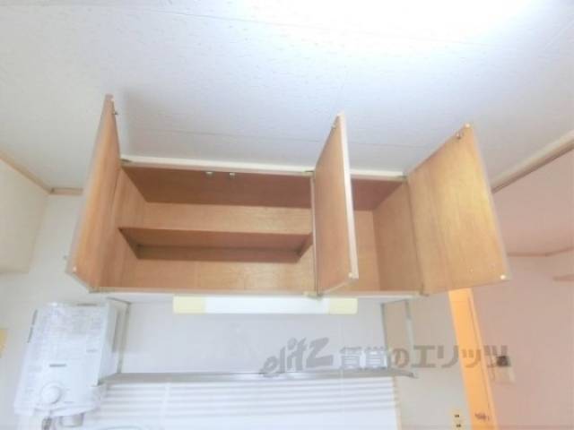 キッチン　収納下部