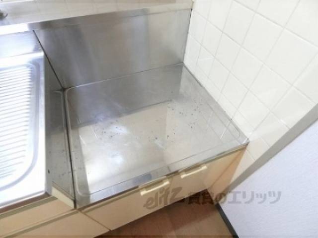 キッチン　コンロ置き場