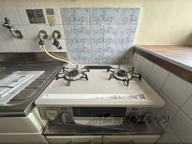 キッチン　ガスコンロ