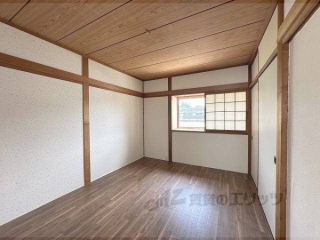 洋室　2階南東の洋室