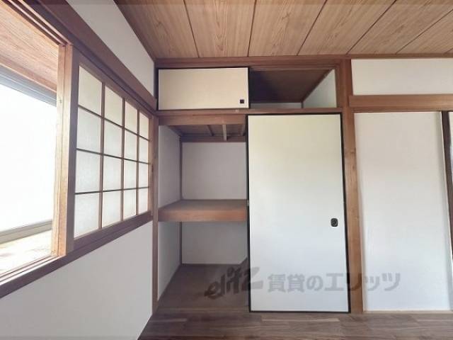 洋室　2階南東の洋室収納