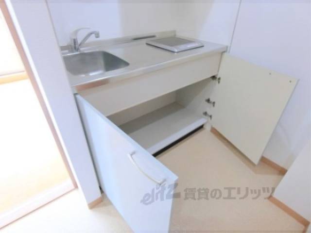 キッチン　下収納