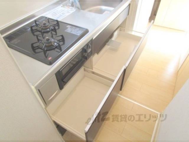 キッチン　キッチン下部収納