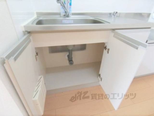 キッチン　下部収納