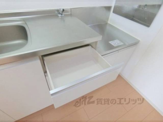 キッチン　下部収納