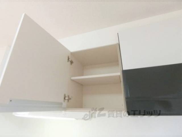 キッチン　上部収納
