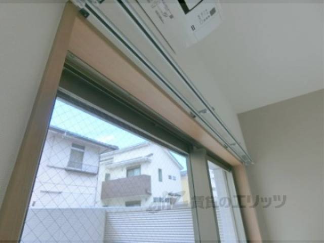 カーテンレール