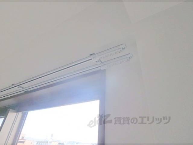 カーテンレール