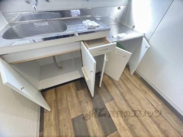 キッチン　下部収納