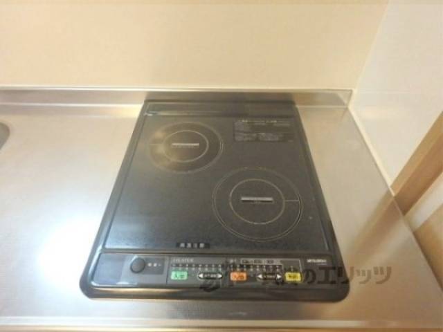 キッチン　二口コンロ