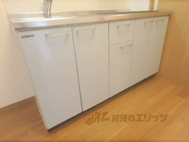 キッチン　下部収納