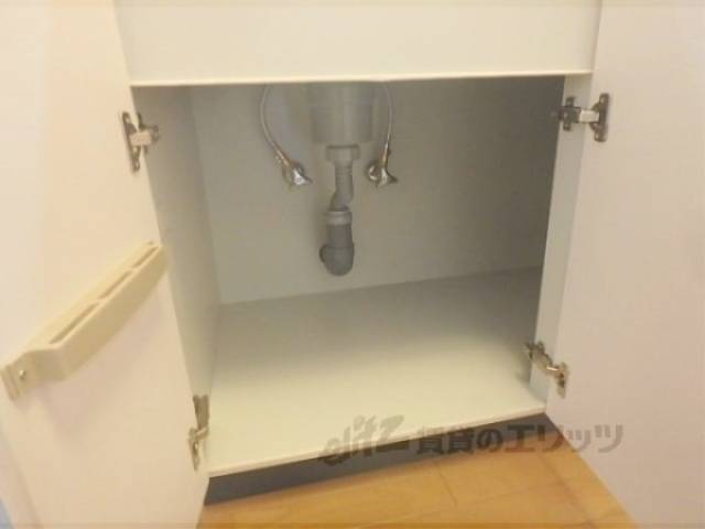 キッチン　下部収納