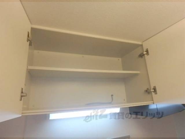 キッチン　上部収納