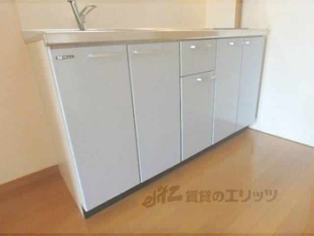 キッチン　下部収納
