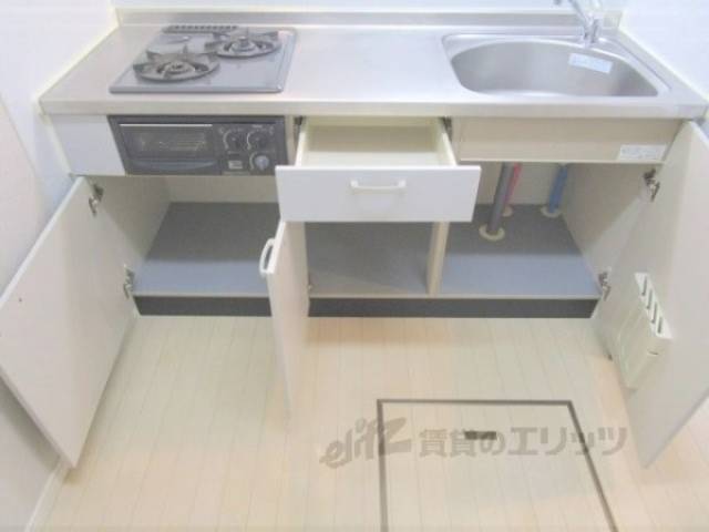 キッチン　下部収納