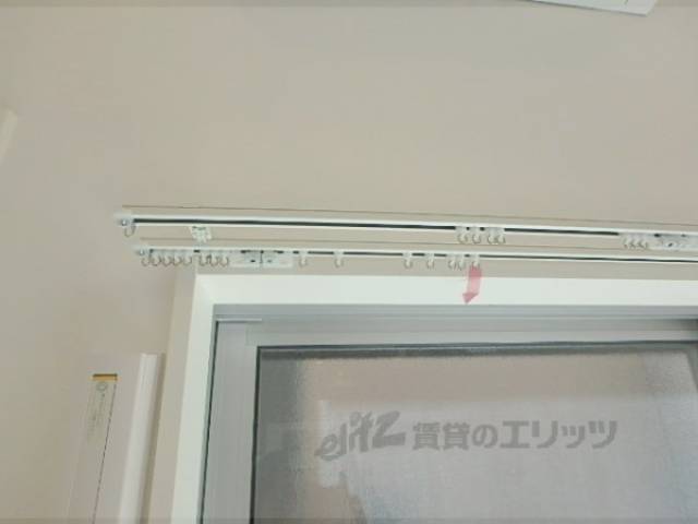 カーテンレール