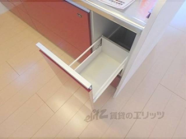 キッチン　下部収納