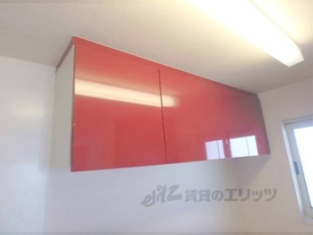 キッチン　上部収納