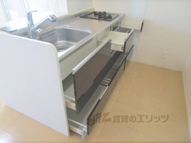 キッチン　下部収納