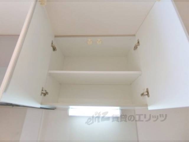 キッチン　上収納