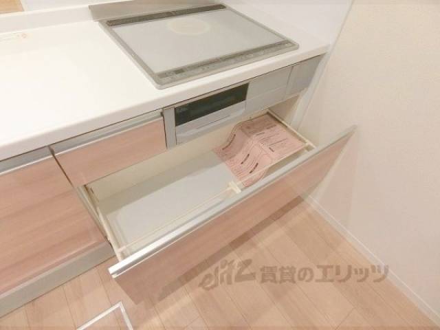 キッチン　収納