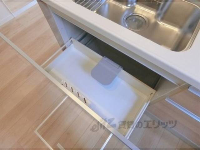 キッチン　収納