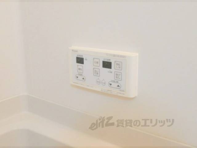 風呂　給湯機リモコン