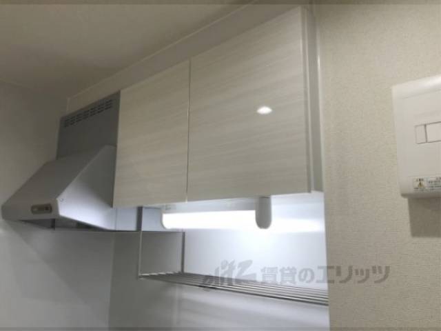 キッチン　上部収納
