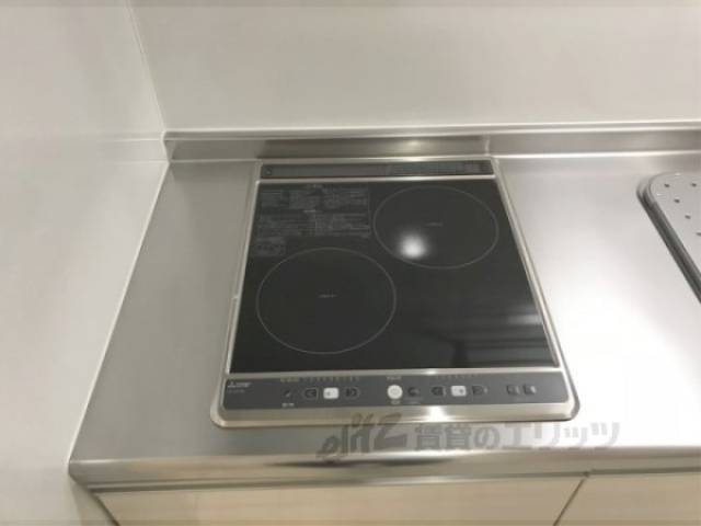キッチン　二口コンロ