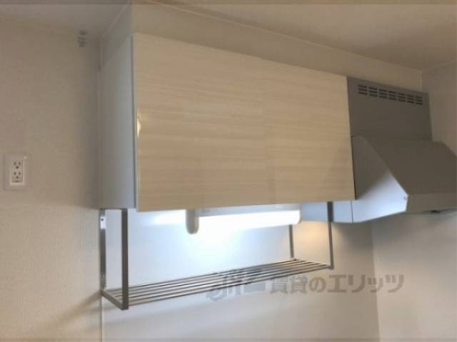 キッチン　上部収納