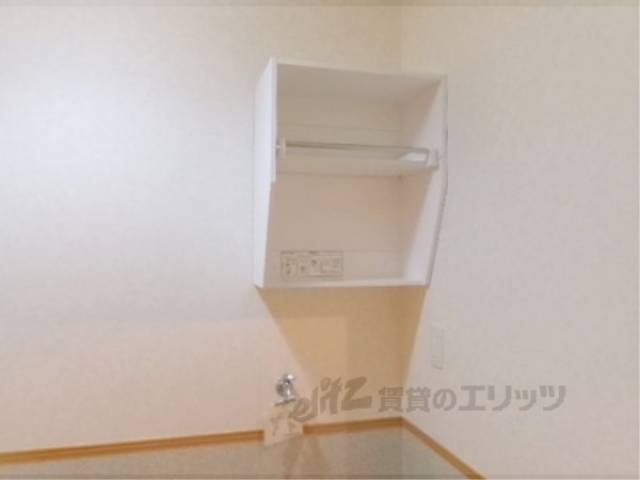 洗濯機置場　上部棚