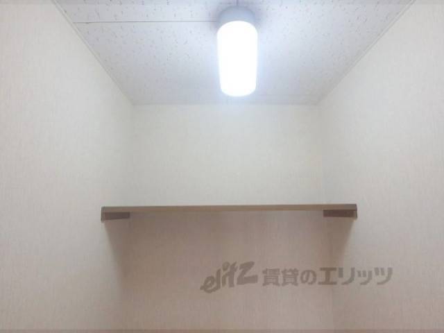 トイレ　収納